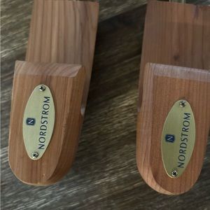 Men’s size large cedar shoe trees